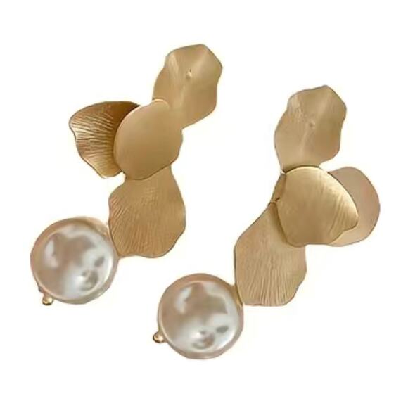 Gold Petal Pearl Earrings - Picture 1 of 2